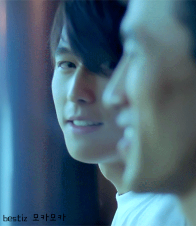 일반인시절 카페알바하는데 연예인들이 구경왔던 배우 | 인스티즈