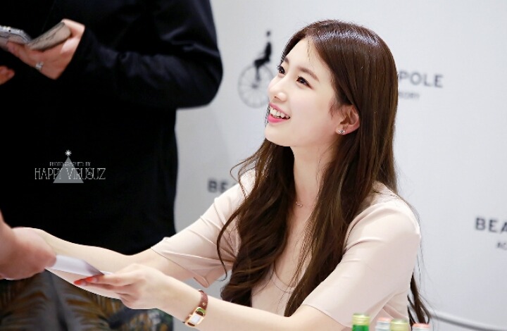 팬에게 자신감 보여주는 수지 ㅋㅋㅋ | 인스티즈