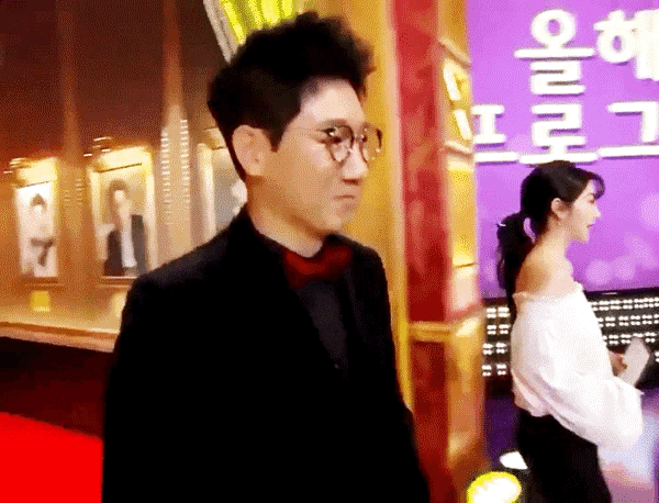 [레드벨벳] 연예대상 시상식에 머리핀 달고 나온 아이린 | 인스티즈