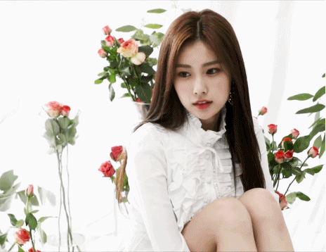 아이즈원) 자칭 셀럽 타칭 찮은이 권은비&amp;덕후 형 광배 강혜원 | 인스티즈