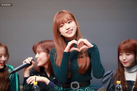 아이즈원 조유리 보고가세요.jpgif | 인스티즈