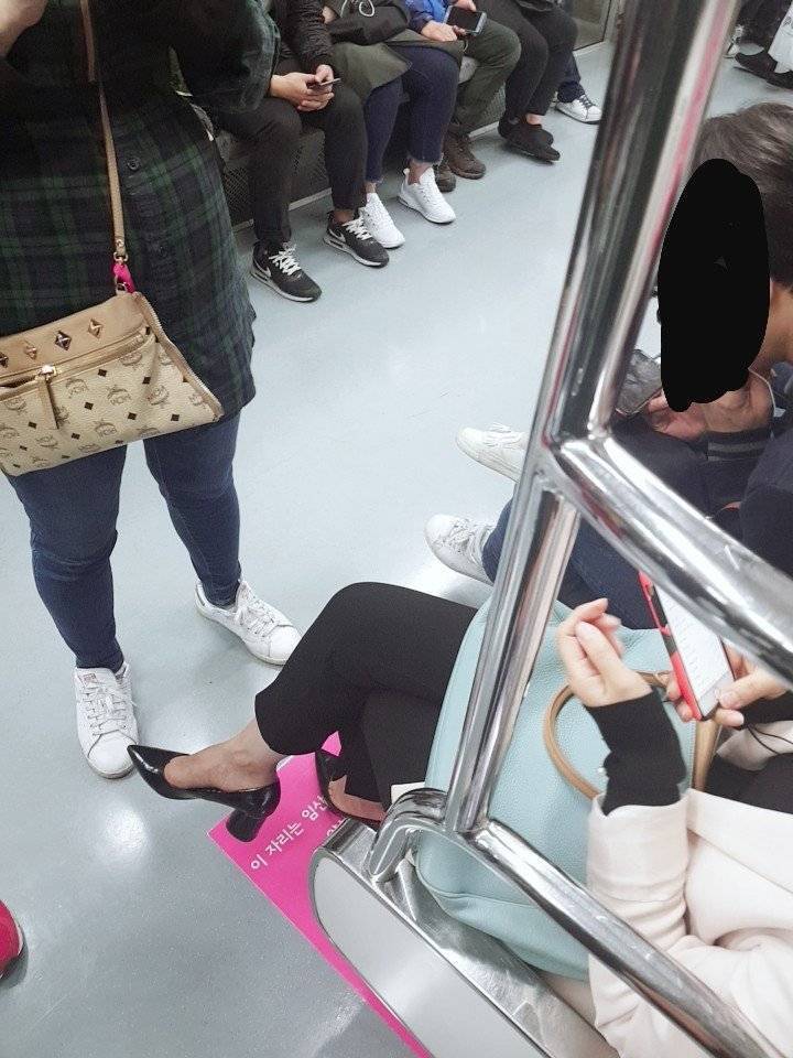 판) 임산부배려석에 앉는 젊은 여성분들께 묻습니다 | 인스티즈