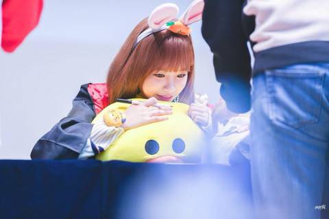 아이즈원 조유리 보고가세요.jpgif | 인스티즈