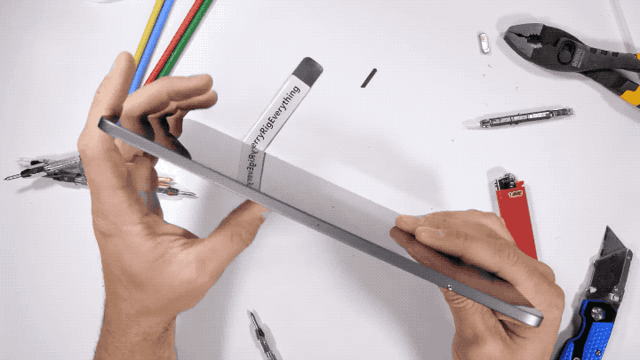 신형 아이패드 프로 휘는 현상 보고되고 있어 | 인스티즈