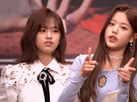 아이즈원 무대에서 웃으면 아이스크림 사기 미션.jpgif | 인스티즈