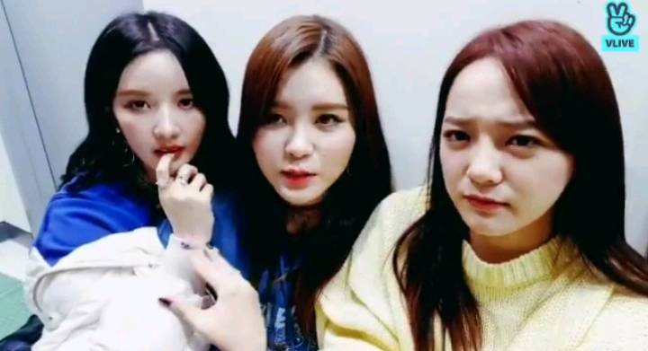 큰일날뻔한 구구단의 이름짓기 | 인스티즈