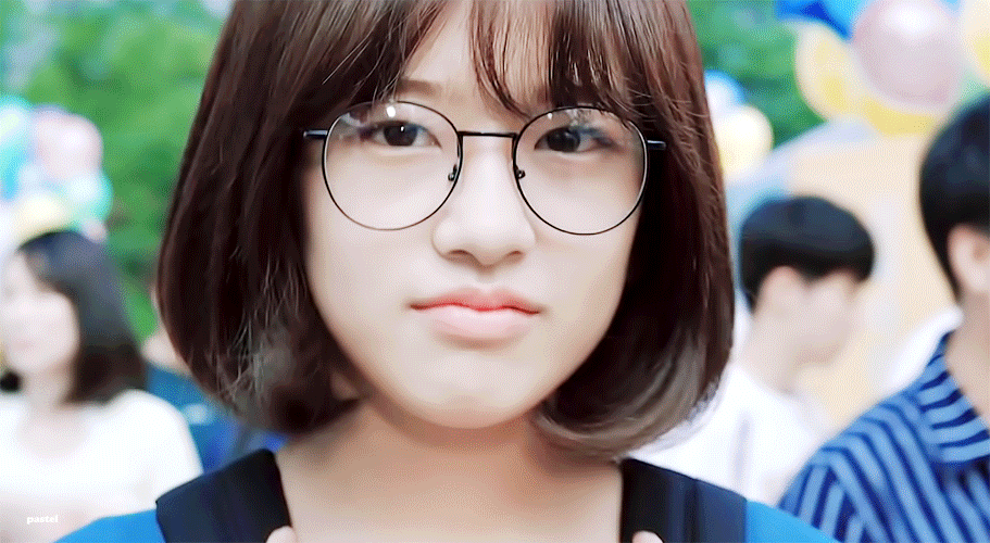 아이즈원) 안경이 참 잘어울리는 아이돌 .jpgif | 인스티즈
