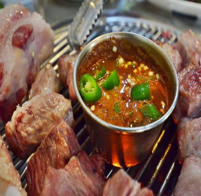 제주도민도 즐겨 찾는다는 제주 흑돼지 맛집 - 인스티즈(instiz, 音思提资) 인티포털 [인티포털] 제주도민도 즐겨 찾는다는 제주 흑돼지 맛집