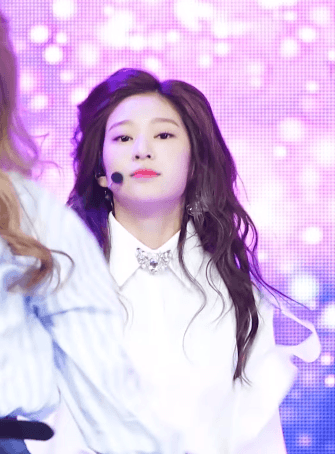 엠카 입덕직캠 속 아이즈원 민주의 미모.jpgif | 인스티즈