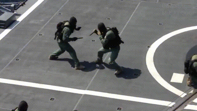 대한민국 청해부대 UDT/SEAL 무사트 훈련.gif | 인스티즈