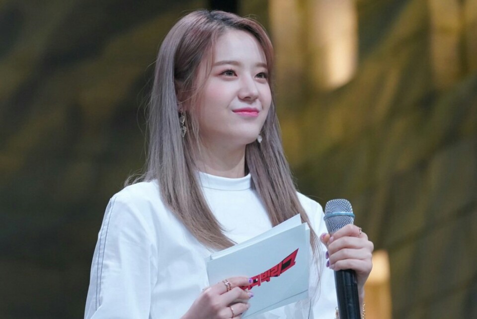 코미디빅리그 스폐셜MC를 한 프로미스나인 장규리 | 인스티즈