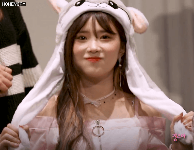 데뷔 300일기념 프로미스나인 송하영 | 인스티즈