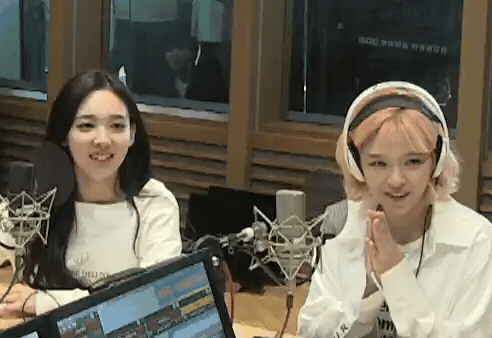 당하는 사람은 괴로운 친구습관.gif | 인스티즈