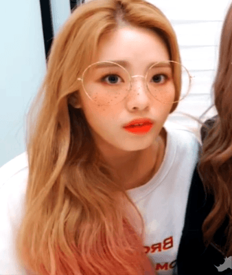 프로미스나인 박지원.gif | 인스티즈