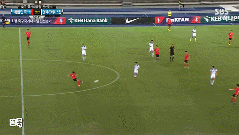 대한민국 vs 우즈베키스탄 전반전 몇장면.gif | 인스티즈