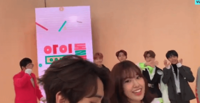 2003년생 중학생 MC유망주 아이돌룸 스페셜MC 안유진.gif | 인스티즈