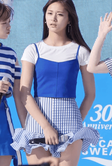 트와이스 정연 덕후들이 한번 빠지면 죽어도 탈덕 못하는 100가지 이유 중 하나 (진짜 개치이고 오조오억번 발리고 설레서 잠 못잠 주의.............) | 인스티즈