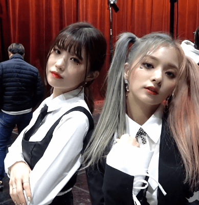 프로미스나인 f(x)레드라이트 커버무대 비하인드.GIF | 인스티즈