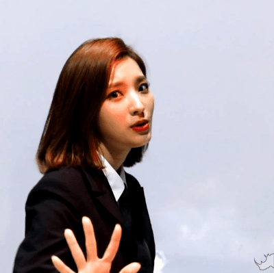 프로미스나인 f(x)레드라이트 커버무대 비하인드.GIF | 인스티즈