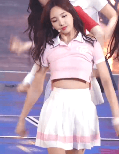 같은 안무 다른 멤버.gif | 인스티즈