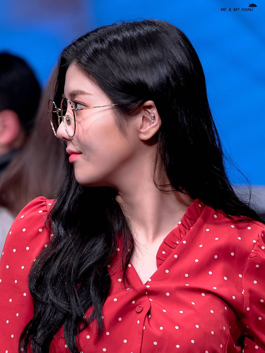 [아이즈원] 바람때문에 발이 시려워서 권은비 | 인스티즈