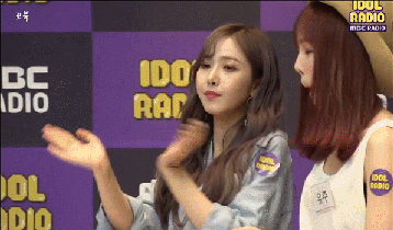 개난장판 여자친구 여름여름해.gif | 인스티즈