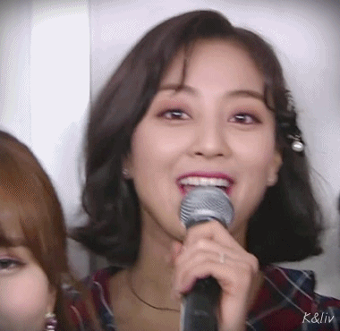 181123 뮤직뱅크 인터뷰 트와이스 gif | 인스티즈