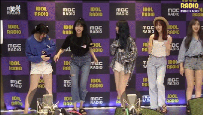 개난장판 여자친구 여름여름해.gif | 인스티즈