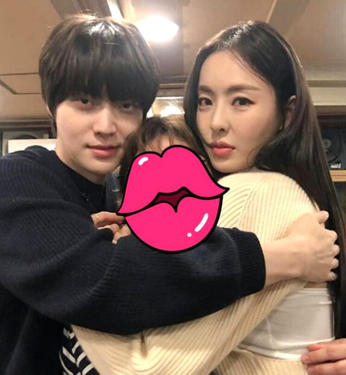 스탭들 꽉껴안아주는 이다희ㄷㄷ.jpg | 인스티즈