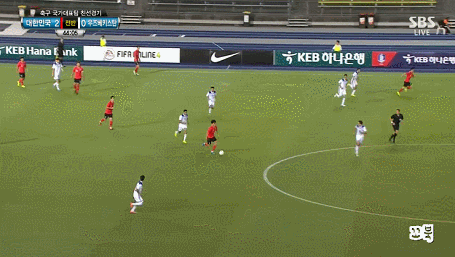 대한민국 vs 우즈베키스탄 전반전 몇장면.gif | 인스티즈