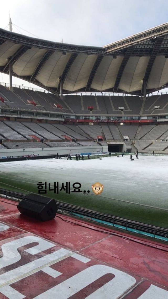 상암 눈 치우는 중.jpg | 인스티즈