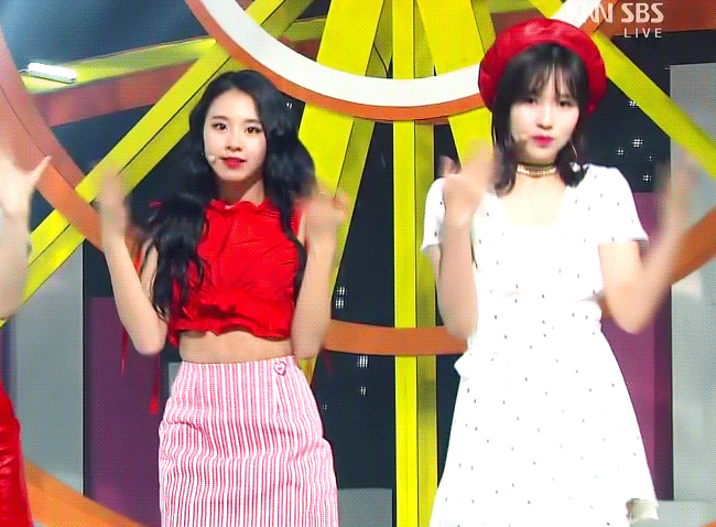 트와이스 애들 빨간 베레모 잘 어울리는듯 | 인스티즈