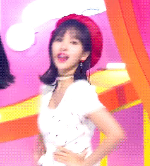 트와이스 애들 빨간 베레모 잘 어울리는듯 | 인스티즈