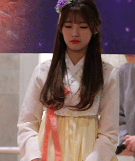 오마이걸 한복.gif | 인스티즈