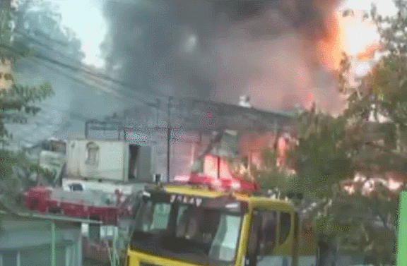 [2017년] 화재진압중 LPG탱크 폭발 | 인스티즈