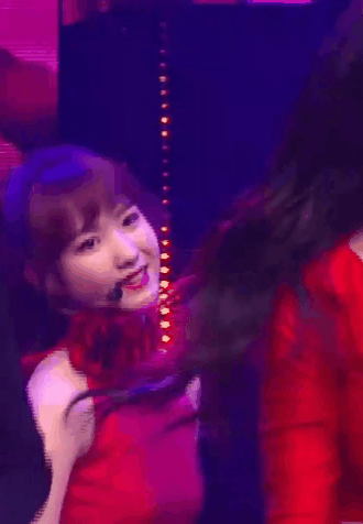 아이즈원 히토미 오프숄더 | 인스티즈