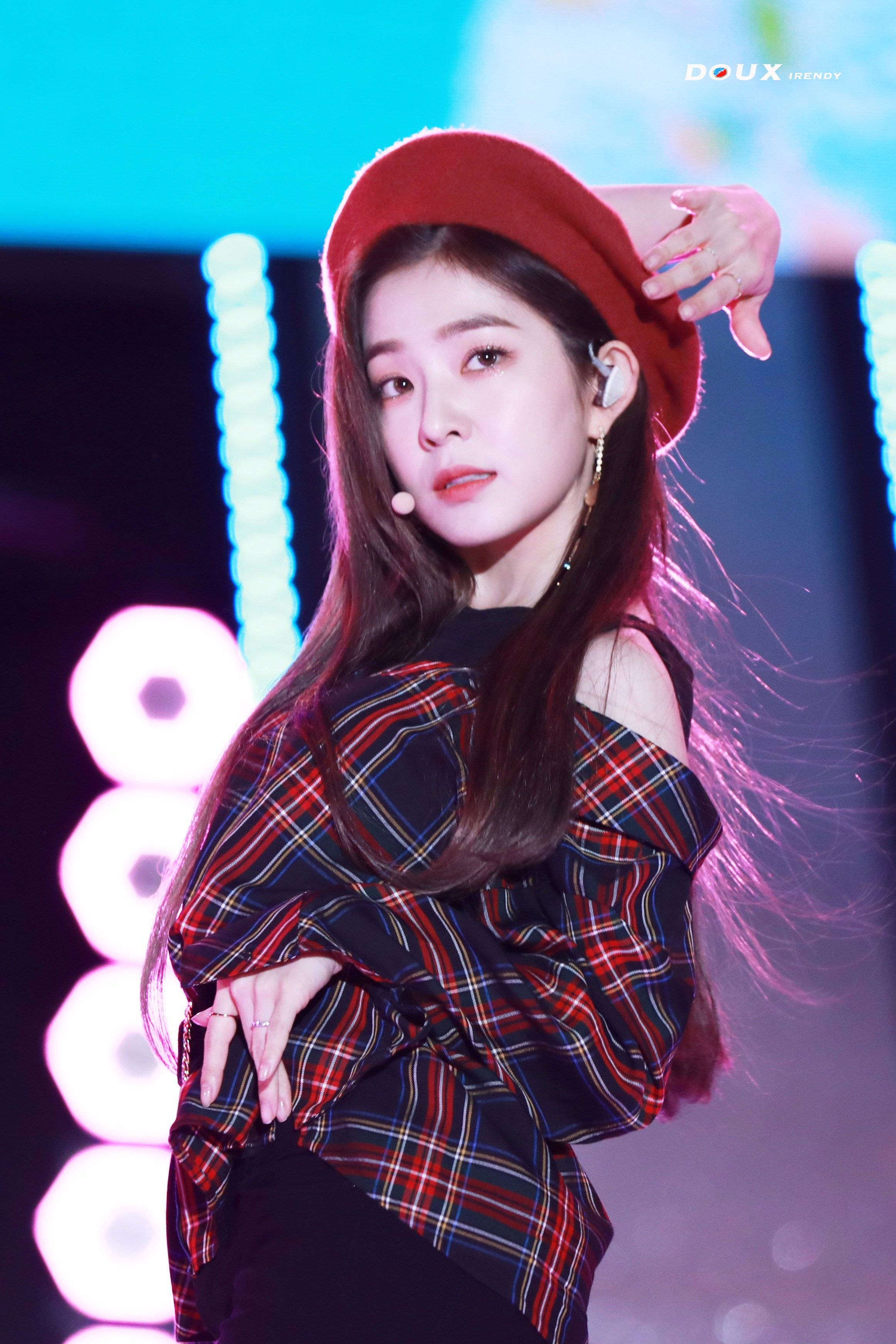 베레모가 잘어울리는 레드벨벳 아이린.jpgif | 인스티즈