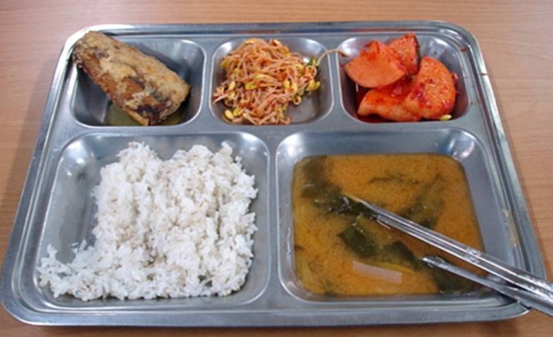 매우 현실적인 군대식단 | 인스티즈