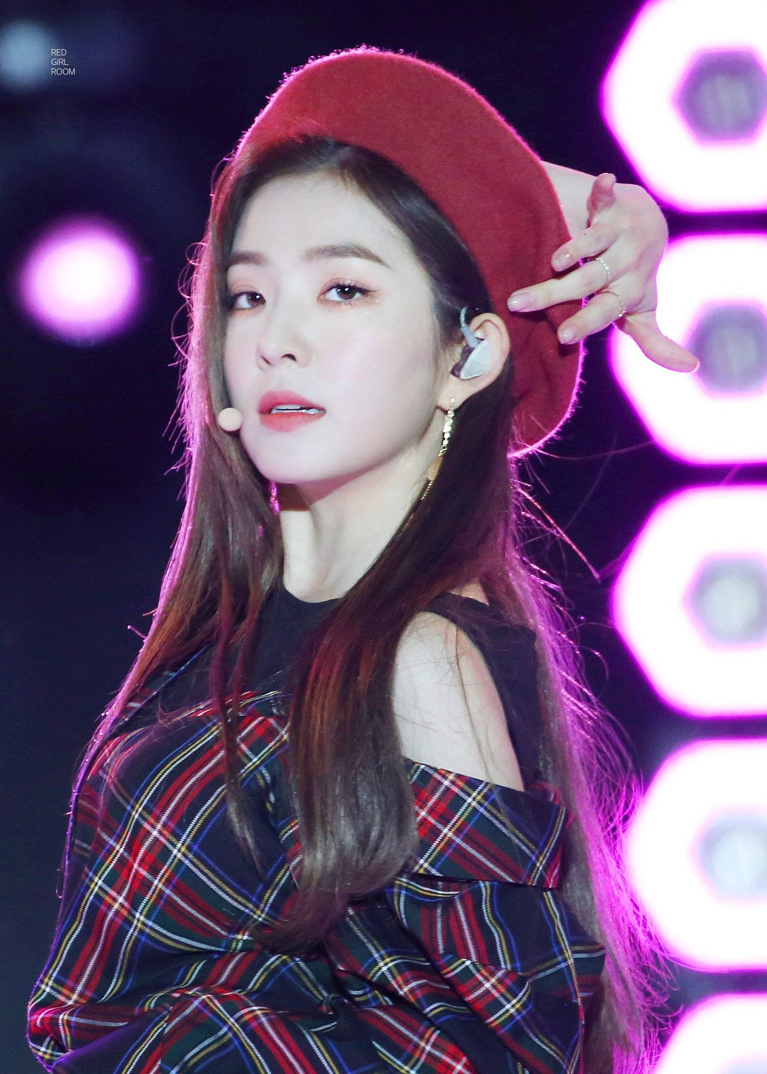 베레모가 잘어울리는 레드벨벳 아이린.jpgif | 인스티즈