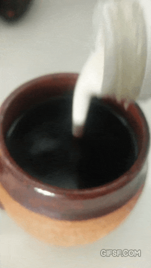 커피에 크림을 넣으면.gif | 인스티즈