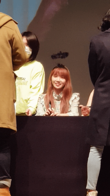 사진 정리하며 아이즈원 김채원 움짤 | 인스티즈