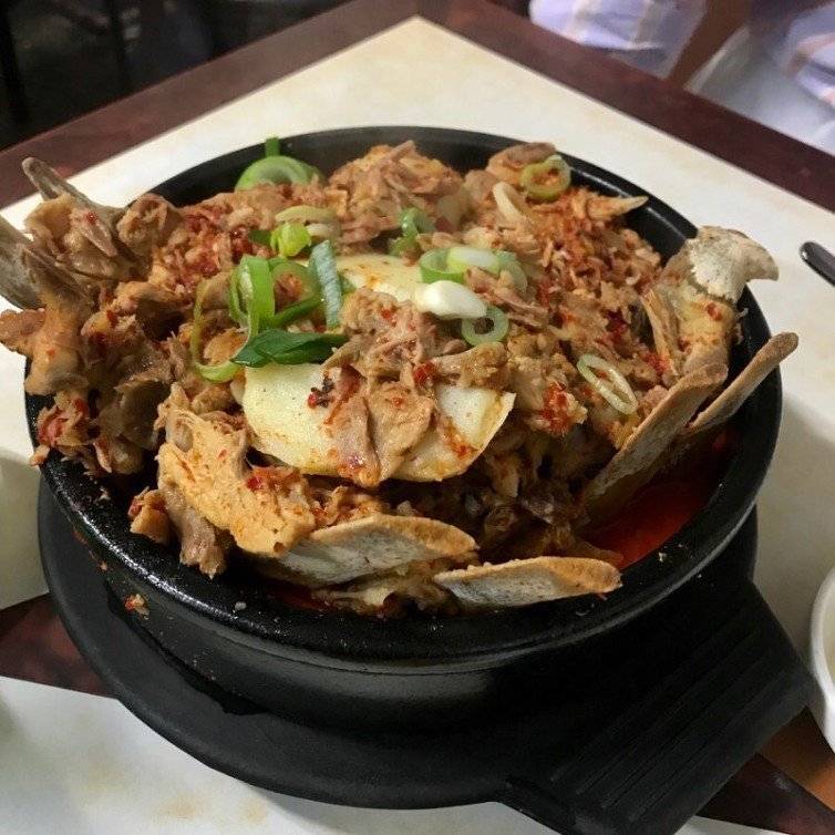 하루 기본 손님만 500명, 감자탕 같은 감자국 - 인스티즈(instiz, 音思提资) 인티포털 [인티포털] 하루 기본 손님만 500명, 감자탕 같은 감자국
