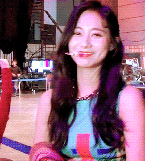 엠카운트다운 백스테이지 박살내는 트와이스 쯔위 미모수준 | 인스티즈