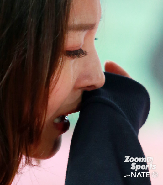 오열하는 강윤이 치어리더 ㅠㅠ | 인스티즈