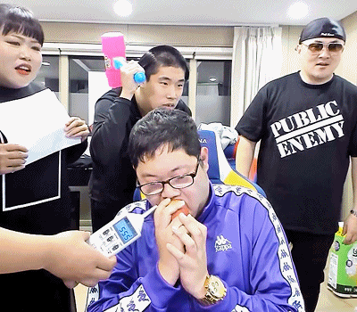 [데이터주의] 데시벨 게임하는 데프콘x감스트.gif | 인스티즈