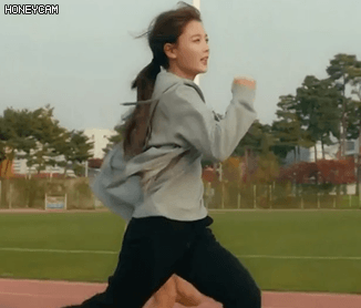 달리기 하는 김유정 | 인스티즈