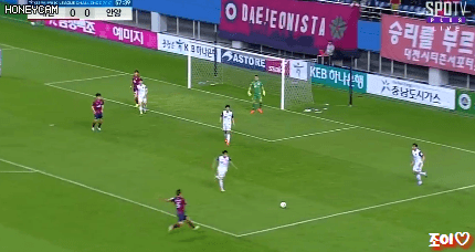 황인범 선수의 팬서비스 ㄷㄷ | 인스티즈