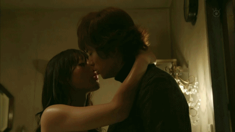 샤워하다가 남자 유혹하는 사토미 | 인스티즈