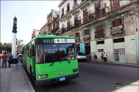 흔한 쿠바의 시내버스.jpg | 인스티즈