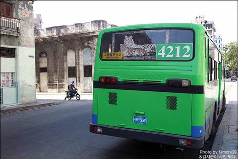 흔한 쿠바의 시내버스.jpg | 인스티즈